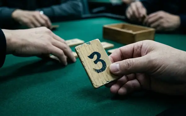 手本引きの歴史と基本的な遊び方:日本の伝統的ギャンブルゲーム